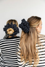 Load image into Gallery viewer, JUMBO SCRUNCHIE ( 29 COLORS )