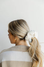 Load image into Gallery viewer, OVERSIZED TOWEL SCRUNCHIES ( 3 COLORS )
