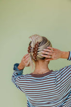 Load image into Gallery viewer, POLKA DOT & STRIPED OVERSIZED CLAWS