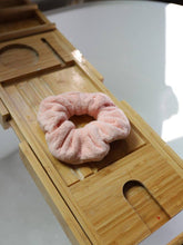 Load image into Gallery viewer, OVERSIZED TOWEL SCRUNCHIES ( 3 COLORS )