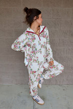 Load image into Gallery viewer, Bouquet Sport Top & Pants Set