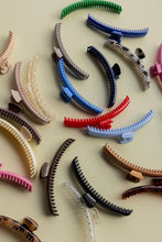 Load image into Gallery viewer, SHINY ORIGINAL HOLD EVERYTHING CLAW ( 22 COLORS)