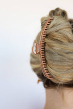 Load image into Gallery viewer, SHINY ORIGINAL HOLD EVERYTHING CLAW ( 22 COLORS)