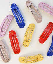 Load image into Gallery viewer, POLKA DOT OVERSIZED LAY DOWN CLAW