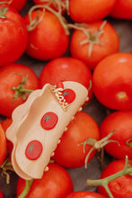 Load image into Gallery viewer, TOMATO CHARMED CLAW