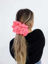Load image into Gallery viewer, JUMBO SCRUNCHIE ( 29 COLORS )
