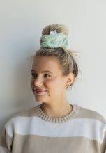 Load image into Gallery viewer, OVERSIZED TOWEL SCRUNCHIES ( 3 COLORS )