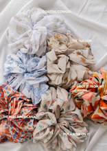 Load image into Gallery viewer, JUMBO SCRUNCHIE ( 29 COLORS )
