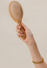 Load image into Gallery viewer, KAXI MOM HAIR BRUSH + MIDI CLAW SET