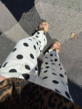 Load image into Gallery viewer, Polka Dot Fleece Barrel Sweatpants- Cream/Black
