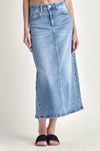 Load image into Gallery viewer, High Rise Back Slit Long Skirt
