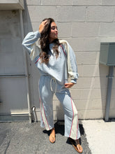 Load image into Gallery viewer, Color-Block Wide-Leg Sweatpants

