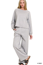 Load image into Gallery viewer, Fleece Raglan Sleeve Pullover &amp; Sweatpants Set
