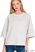 Load image into Gallery viewer, Scuba 3/4 Sleeve Pullover (2 Colors)
