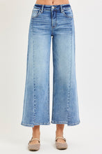 Load image into Gallery viewer, Mid Rise Crop Wide Jeans with Front Step Hem Details
