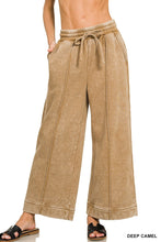 Load image into Gallery viewer, Acid Washed Fleece Pintuck Wide Leg Cropped Pants
