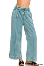 Load image into Gallery viewer, Acid Washed Fleece Pintuck Wide Leg Cropped Pants
