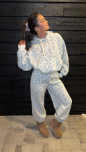 Load image into Gallery viewer, Star Bubble Hem Hoodie
