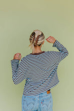 Load image into Gallery viewer, POLKA DOT &amp; STRIPED OVERSIZED CLAWS
