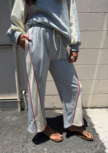 Load image into Gallery viewer, Color-Block Wide-Leg Sweatpants
