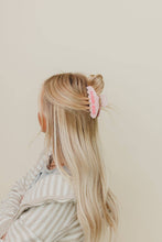 Load image into Gallery viewer, HAIR GRL CLAW
