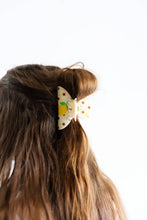 Load image into Gallery viewer, FRUIT ECLECTIC CLAWS
