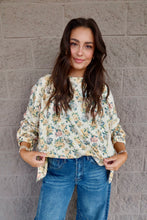 Load image into Gallery viewer, Waffle Floral Pattern Loose Fit Top
