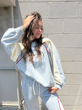 Load image into Gallery viewer, Color-Block Knit Pullover Top
