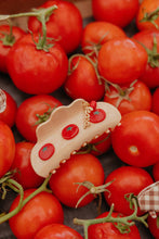 Load image into Gallery viewer, TOMATO CHARMED CLAW
