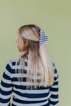 Load image into Gallery viewer, POLKA DOT &amp; STRIPED OVERSIZED CLAWS
