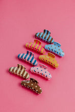 Load image into Gallery viewer, POLKA DOT &amp; STRIPED OVERSIZED CLAWS
