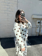 Load image into Gallery viewer, Polka Dot 1/4 Fleece Zip-Cream/Brown

