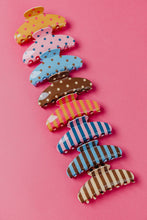 Load image into Gallery viewer, POLKA DOT &amp; STRIPED OVERSIZED CLAWS
