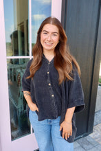 Load image into Gallery viewer, WASHED DOUBLE GAUZE BUTTON DOWN HALF SLEEVE SHIRT
