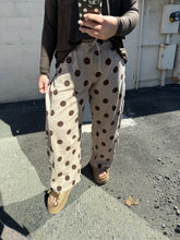Load image into Gallery viewer, Polka Dot Fleece Barrel Sweatpants- Ash Mocha
