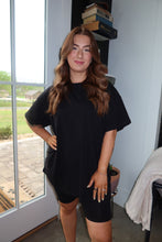 Load image into Gallery viewer, ROUND NECK TOP &amp; BIKER SHORTS
