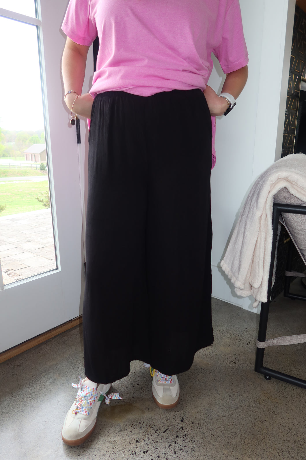 Woven Crinkle Wide Pants w/ Pockets