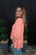 Load image into Gallery viewer, WOVEN AIRFLOW V-NECK PUFF HALF SLEEVE TOP
