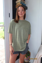 Load image into Gallery viewer, Oversized Front Pocket Boyfriend Tee
