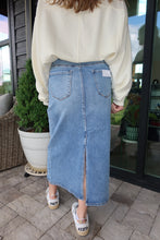 Load image into Gallery viewer, High Rise Back Slit Long Skirt
