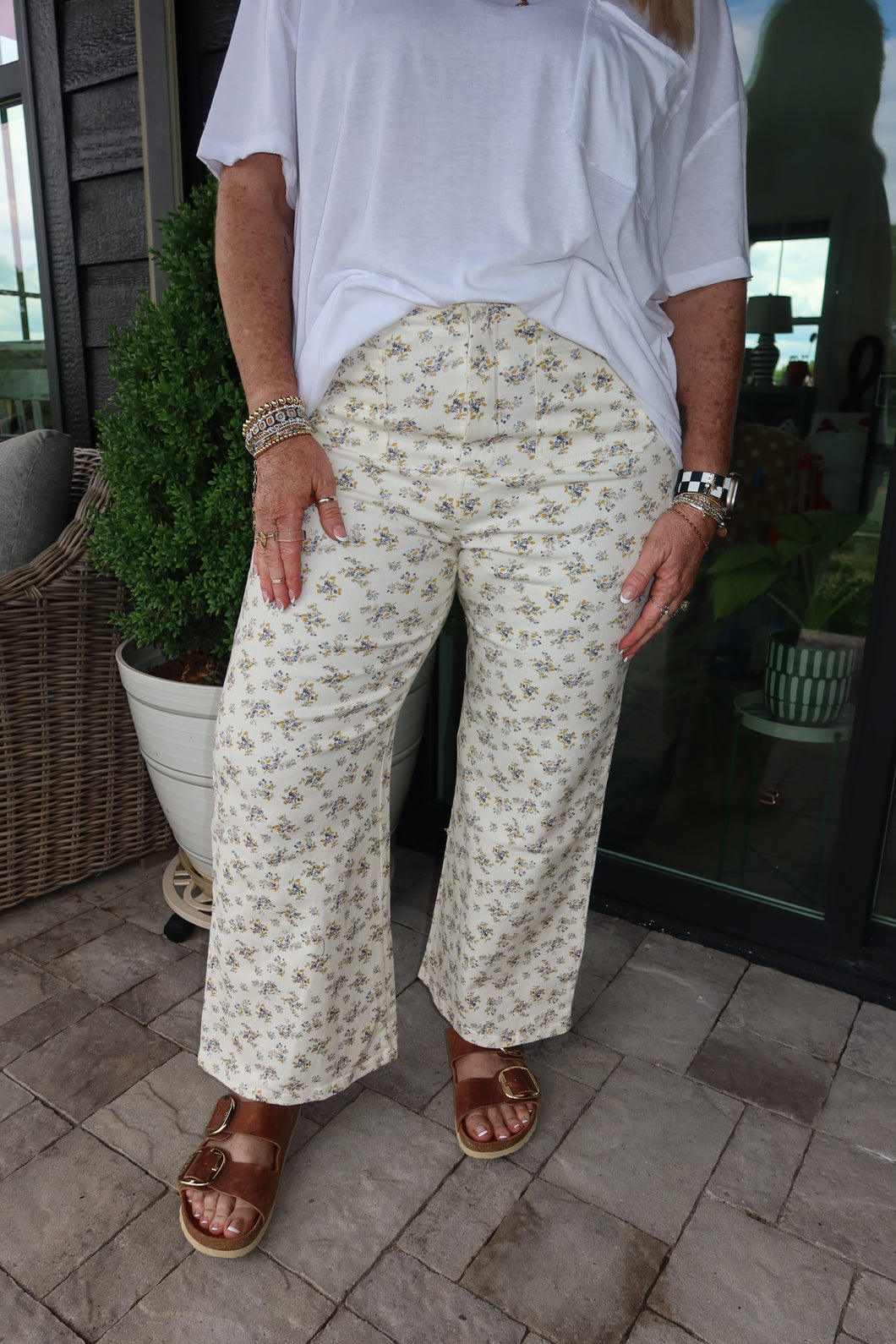 Ditsy Printed Wide Leg Jeans