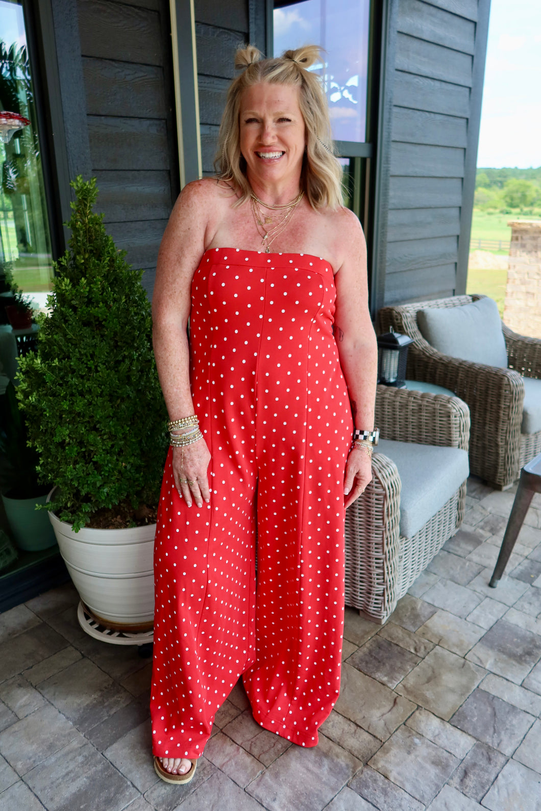 (Plus) Pokla-Dot Opening Strap Jumpsuit