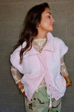 Load image into Gallery viewer, Oversized Faux Fur Vest
