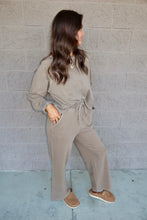 Load image into Gallery viewer, Round Neck Pullover &amp; Pants Set

