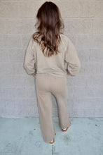 Load image into Gallery viewer, Round Neck Pullover &amp; Pants Set
