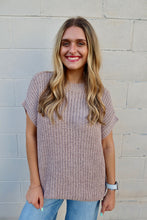 Load image into Gallery viewer, Short Sleeve Round Neck Sweater
