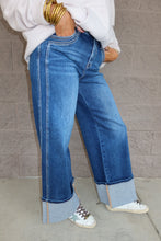 Load image into Gallery viewer, Mid Rise Wide Leg Cuffed Double Pocket Detail
