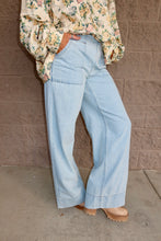 Load image into Gallery viewer, Elastic Waist Wide Leg Denim Pants
