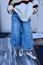 Load image into Gallery viewer, Upside-Down Denim Capri Pants
