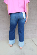 Load image into Gallery viewer, Mid Rise Crop Wide Wide Cuffed Jeans
